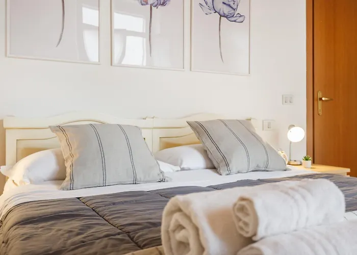 Porta Romana Vibes - A Truly ese Escape